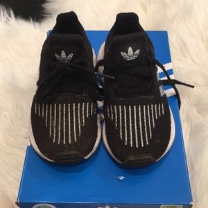 Adidas Swift Run I BLACK/silver